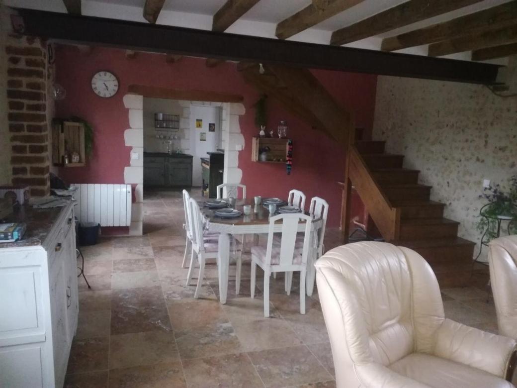 Chambre D'Hote Monthodon Екстериор снимка