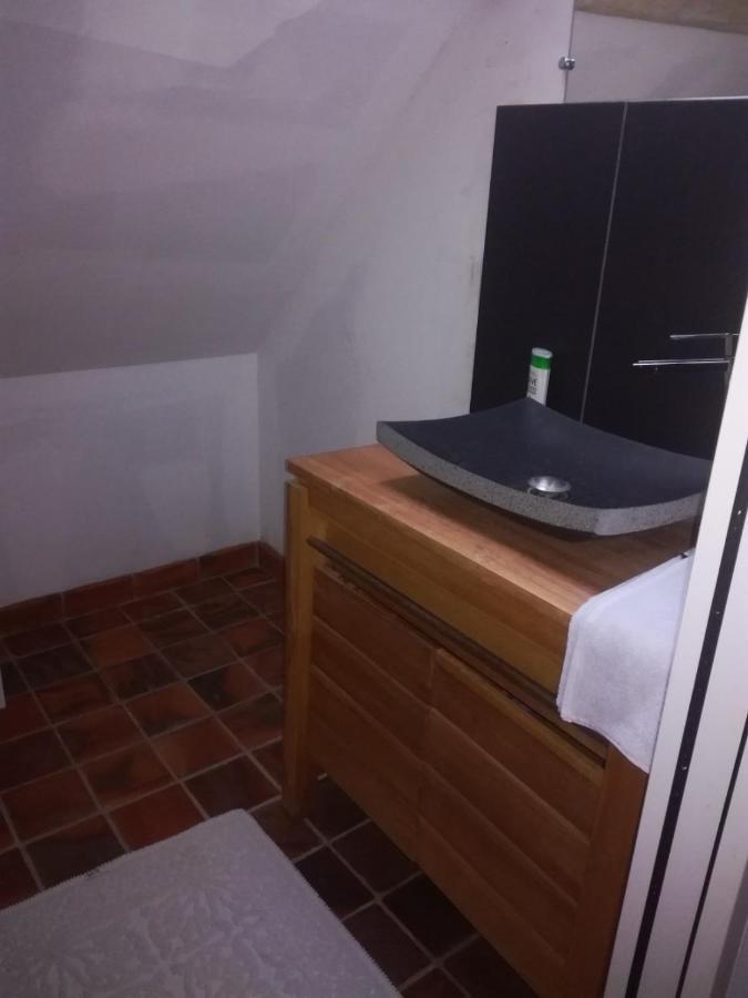 Chambre D'Hote Monthodon Екстериор снимка